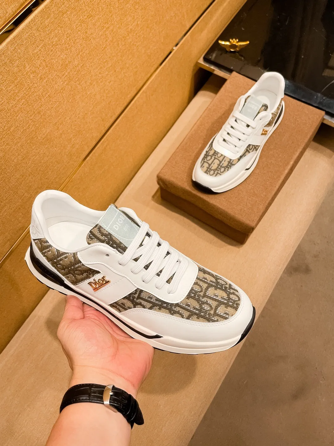 Men's shoes💰 420💰🔥【Dior】High-end brand of men's shoes official website 1:1 latest masterpiece: the upper is made of Italian imported first-layer cowhide, comfortable and breathable lining➕original non-slip and wear-resistant outsole🔥, making walking more convenient and comfortable! An exclusive new model, a stunning work, a beautiful 1:1 replica [color] compared to the official quality! Create a fashionable personality to set off your uniqueness! A must-have for trendy men! Classic 🔥Size: 38-44 Color: 🔥Multiple colors available